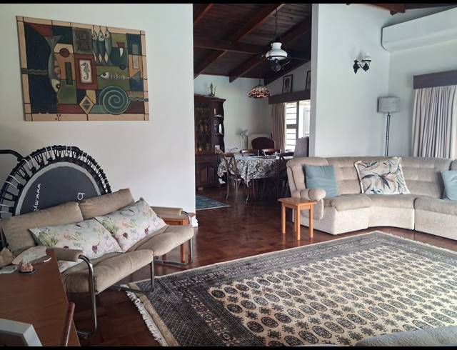 3 BEDROOM HOUSE FOR SALE IN BLUFF